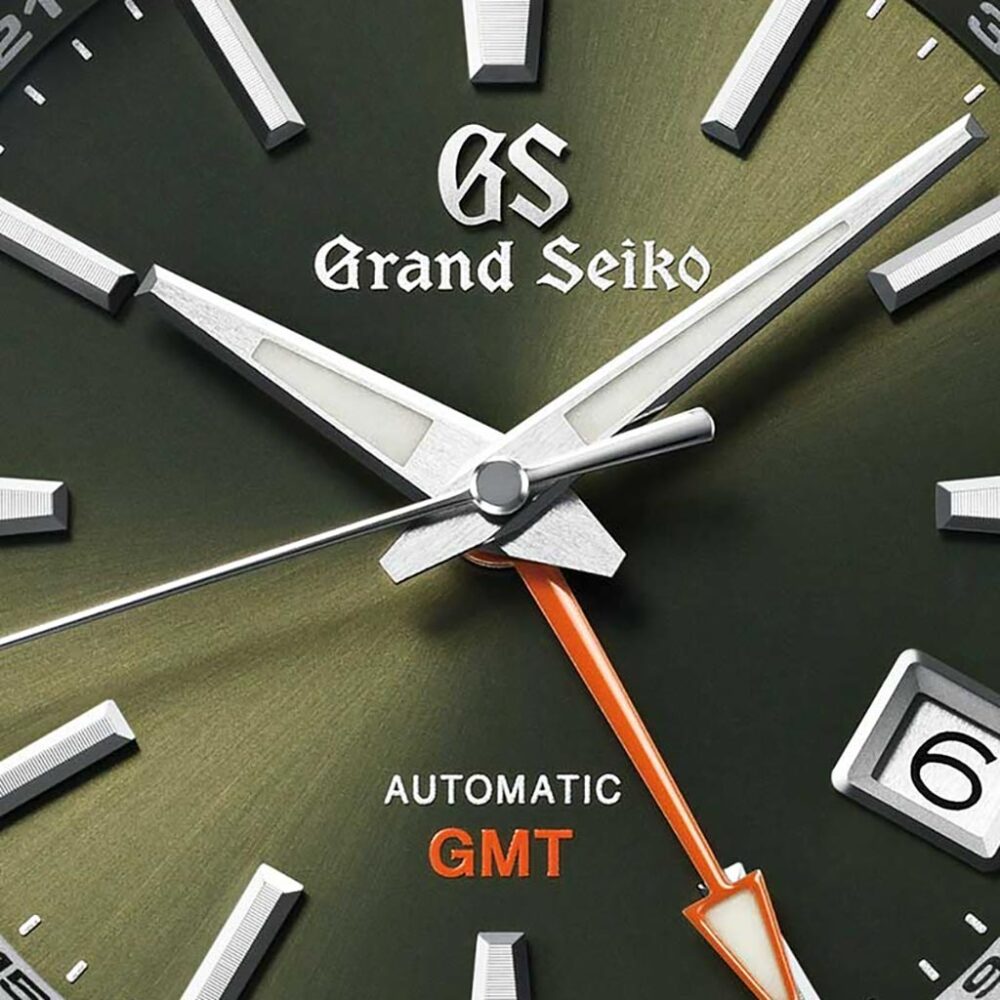 Sport SBGM247 Stainless Steel with Green Dial Watch